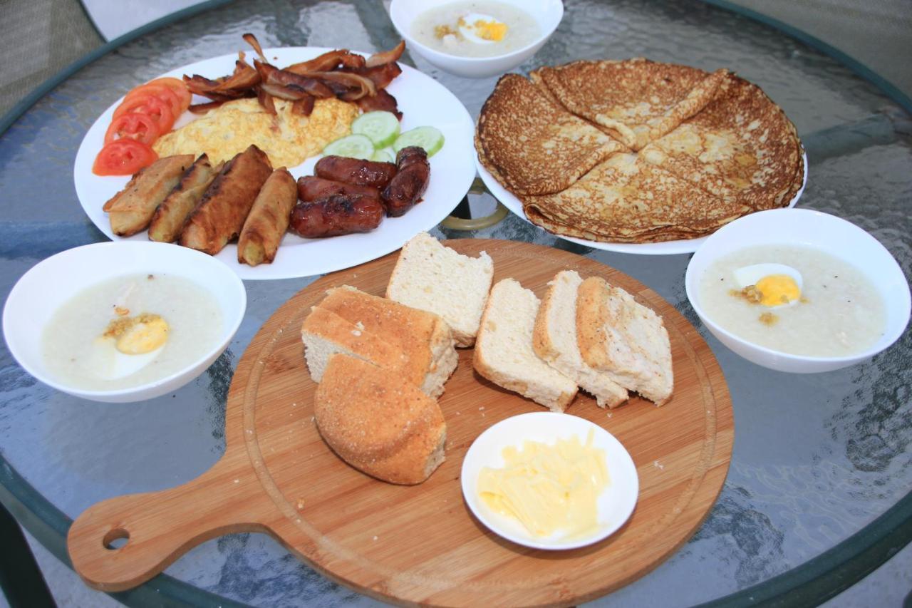 Victoria'S Bed & Breakfast Puerto Galera Exteriör bild