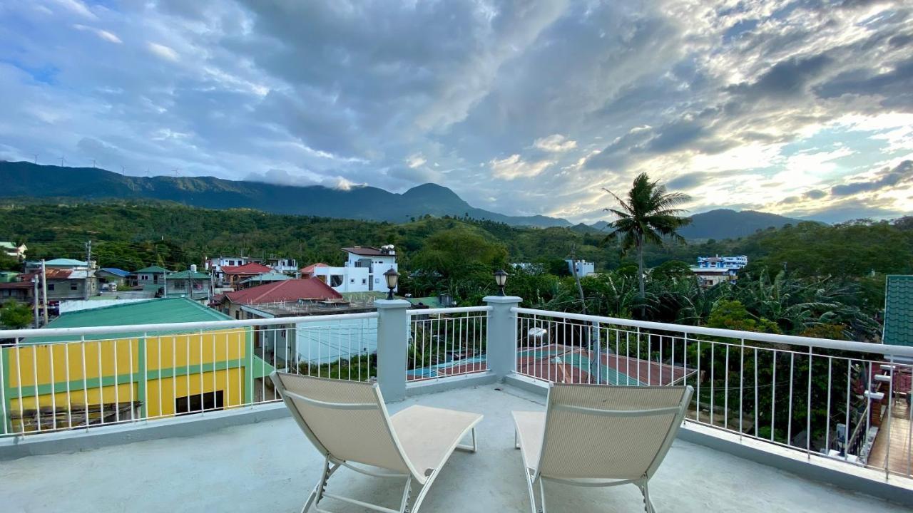 Victoria'S Bed & Breakfast Puerto Galera Exteriör bild