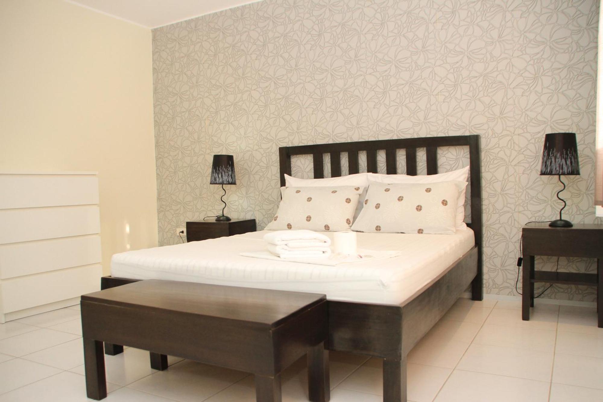 Victoria'S Bed & Breakfast Puerto Galera Rum bild